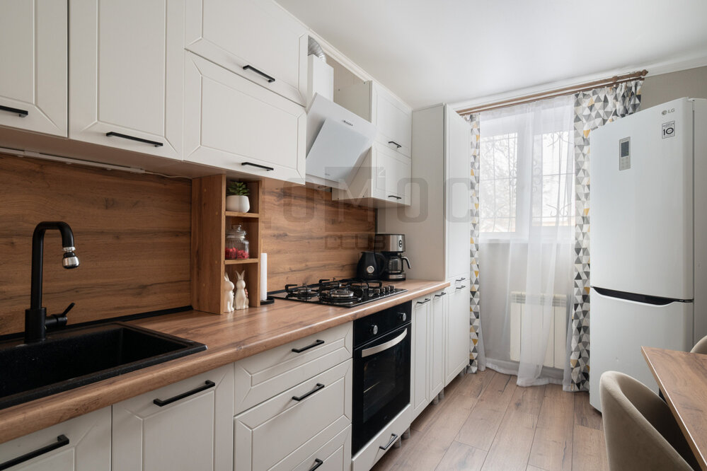 Екатеринбург, ул. Латвийская, 38 (Компрессорный) - фото квартиры (2)