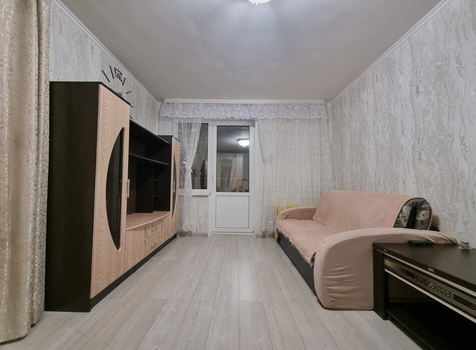 Екатеринбург, ул. Базовый, 50 (Автовокзал) - фото комнаты (1)