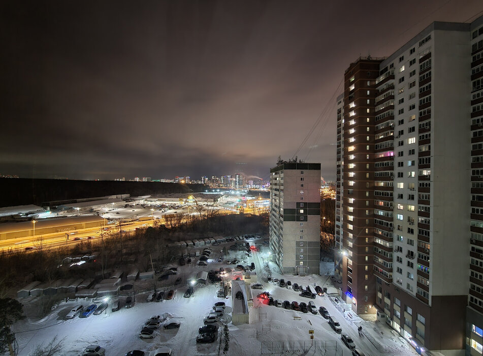 Екатеринбург, ул. Базовый, 50 (Автовокзал) - фото комнаты (3)