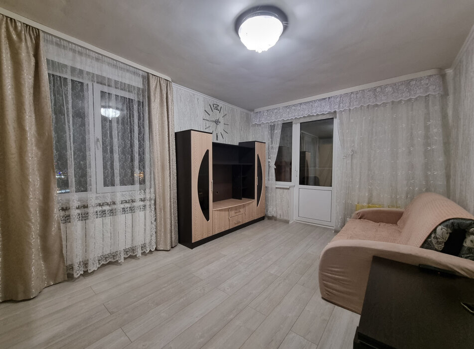 Екатеринбург, ул. Базовый, 50 (Автовокзал) - фото комнаты (4)