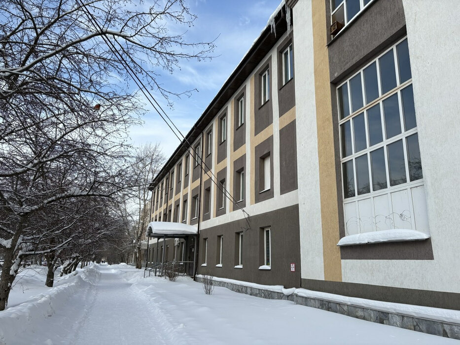 Екатеринбург, ул. Старых Большевиков, 2 (Эльмаш) - фото торговой площади (3)