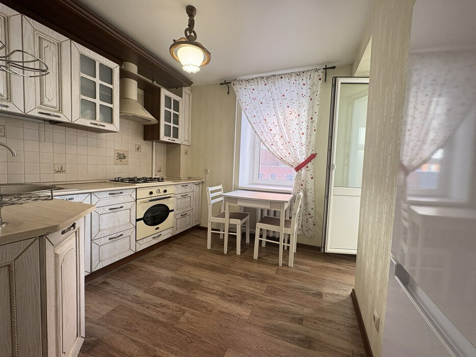 Екатеринбург, ул. Азина, 20/4 (Центр) - фото квартиры (1)