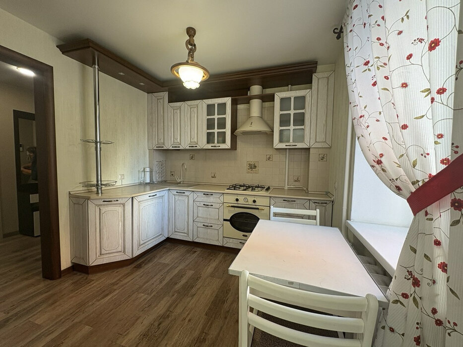 Екатеринбург, ул. Азина, 20/4 (Центр) - фото квартиры (2)