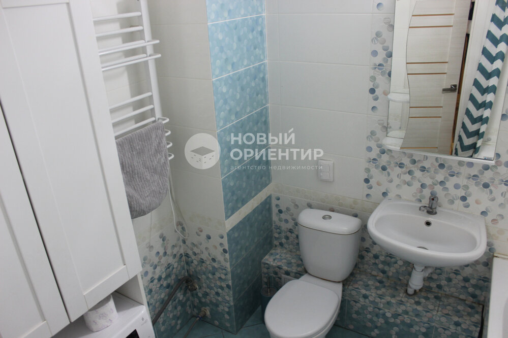 Екатеринбург, ул. Азина, 22/2 (Центр) - фото квартиры (6)