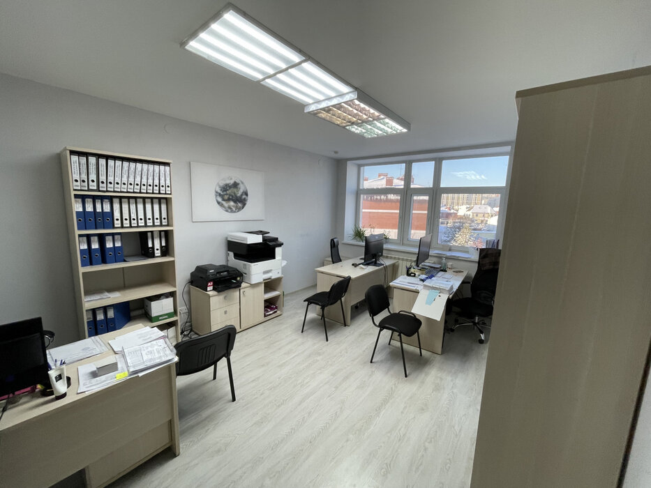 Екатеринбург, ул. Барвинка, 21 (УНЦ) - фото офисного помещения (5)