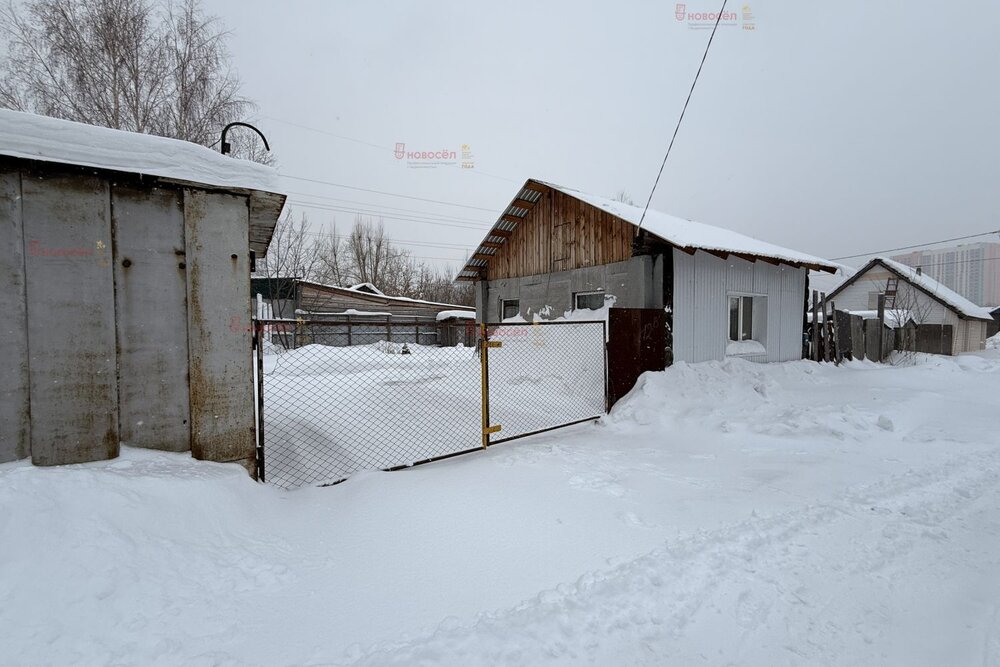 Екатеринбург, ул. Рабочих, 12в (ВИЗ) - фото дома (3)