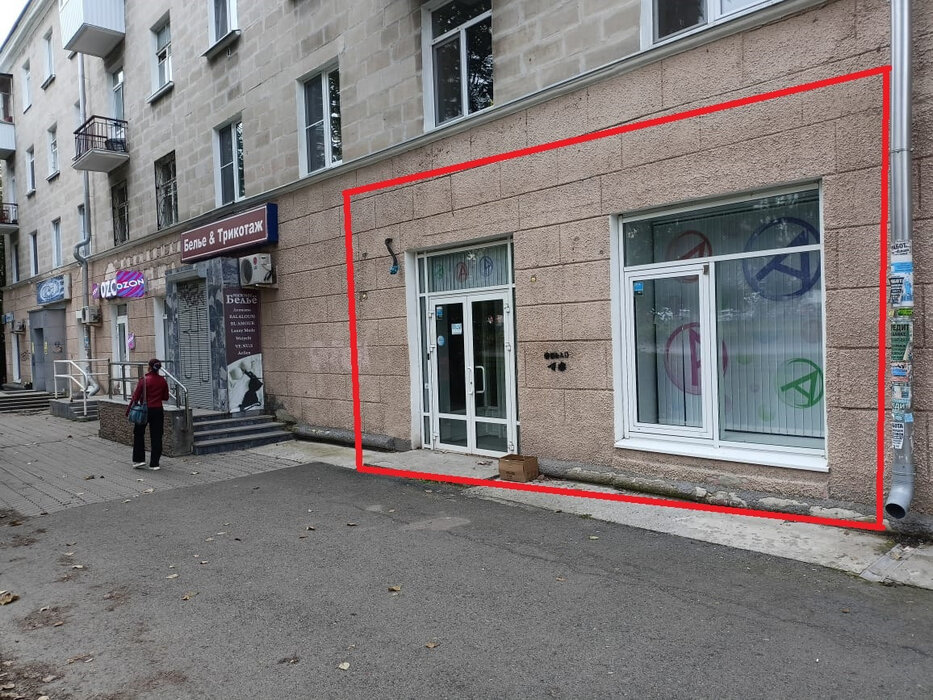 Екатеринбург, ул. Блюхера, 16 (Втузгородок) - фото торговой площади (2)