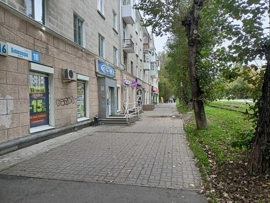 Екатеринбург, ул. Блюхера, 16 (Втузгородок) - фото торговой площади (5)