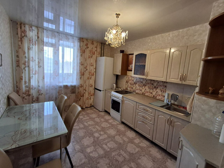 Екатеринбург, ул. Чкалова, 239 (УНЦ) - фото квартиры (1)