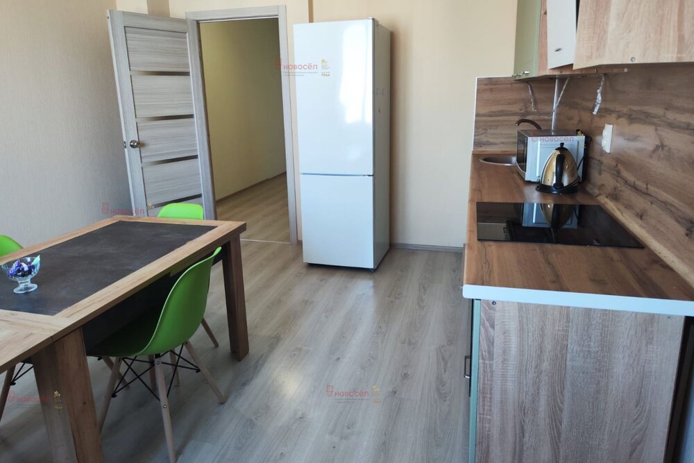 Екатеринбург, ул. Чапаева, 79 (Автовокзал) - фото квартиры (4)