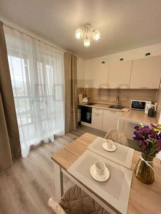 Екатеринбург, ул. Академика Ландау, 16/2 - фото квартиры (2)