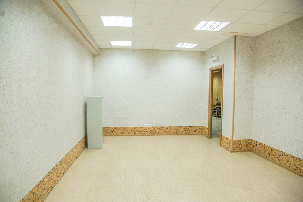 Екатеринбург, ул. Краснолесья, 47 (УНЦ) - фото офисного помещения (5)