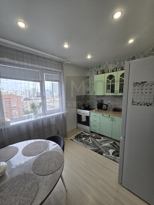 Екатеринбург, ул. Боровая, 25 (Пионерский) - фото квартиры (1)