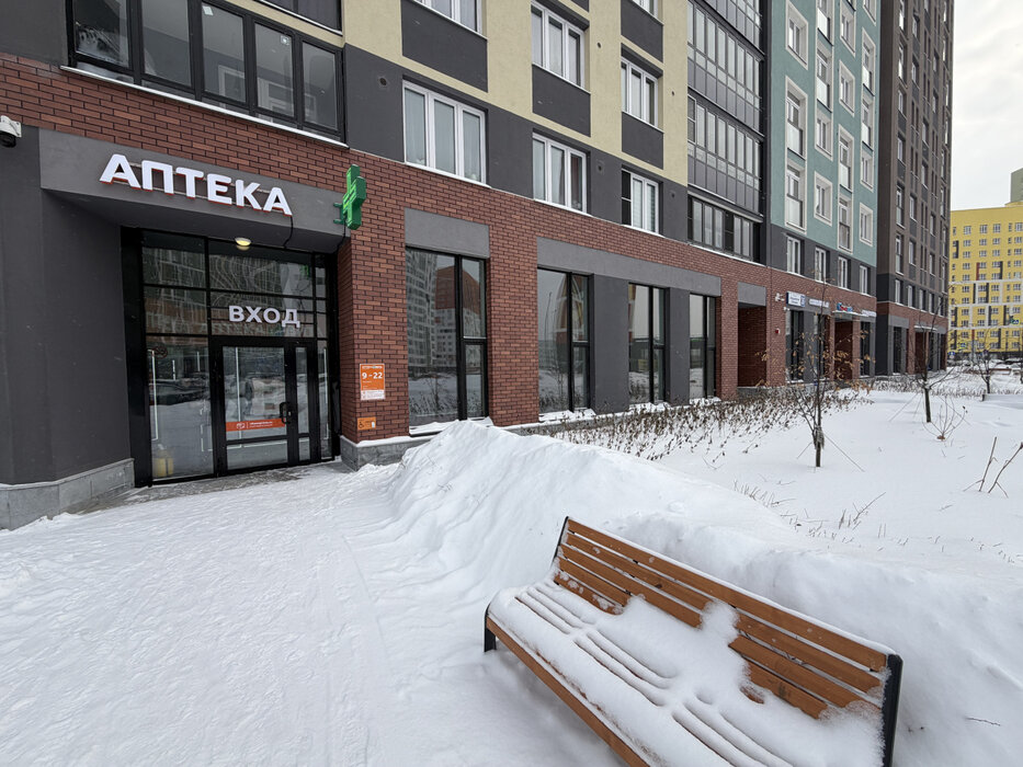 Екатеринбург, ул. Ландау, 36 (Академический) - фото торговой площади (1)