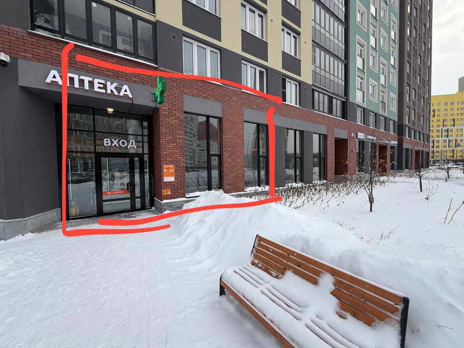 Екатеринбург, ул. Ландау, 36 (Академический) - фото торговой площади (2)