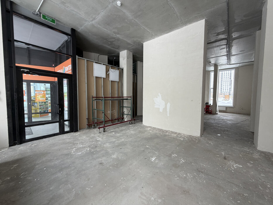 Екатеринбург, ул. Ландау, 36 (Академический) - фото торговой площади (5)