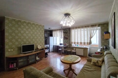 Екатеринбург, ул. Мамина-Сибиряка, 64 (Центр) - фото квартиры