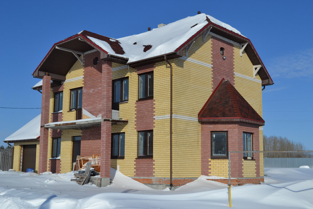 с. Кочневское, ул. Ударников, 68 (городской округ Белоярский) - фото коттеджа (1)