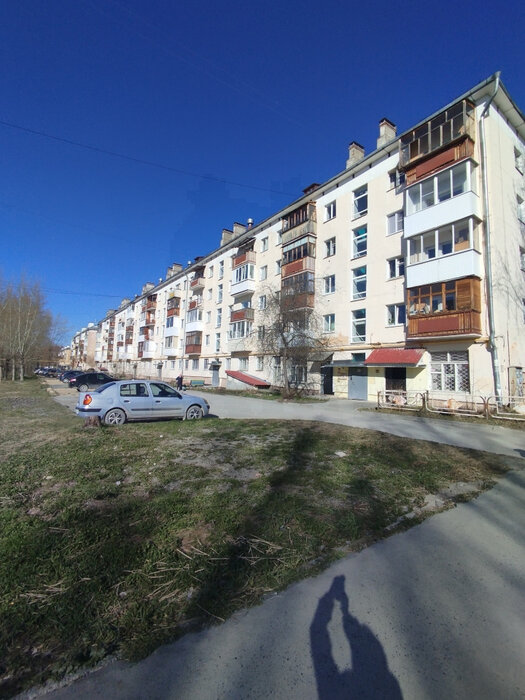 г. Асбест, ул. Ленина, 10 (городской округ Асбестовский) - фото торговой площади (2)