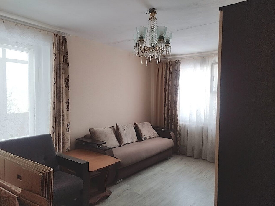 г. Первоуральск, ул. Сантехизделий, 18 (городской округ Первоуральск) - фото квартиры (1)