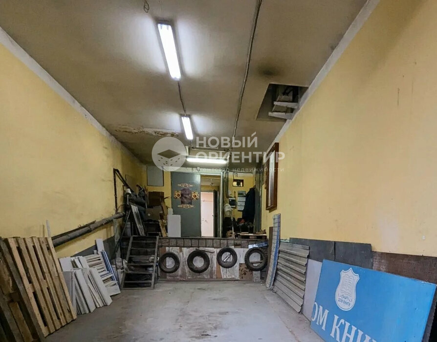 Екатеринбург, ул. Антона Валека, 12 - фото торговой площади (4)