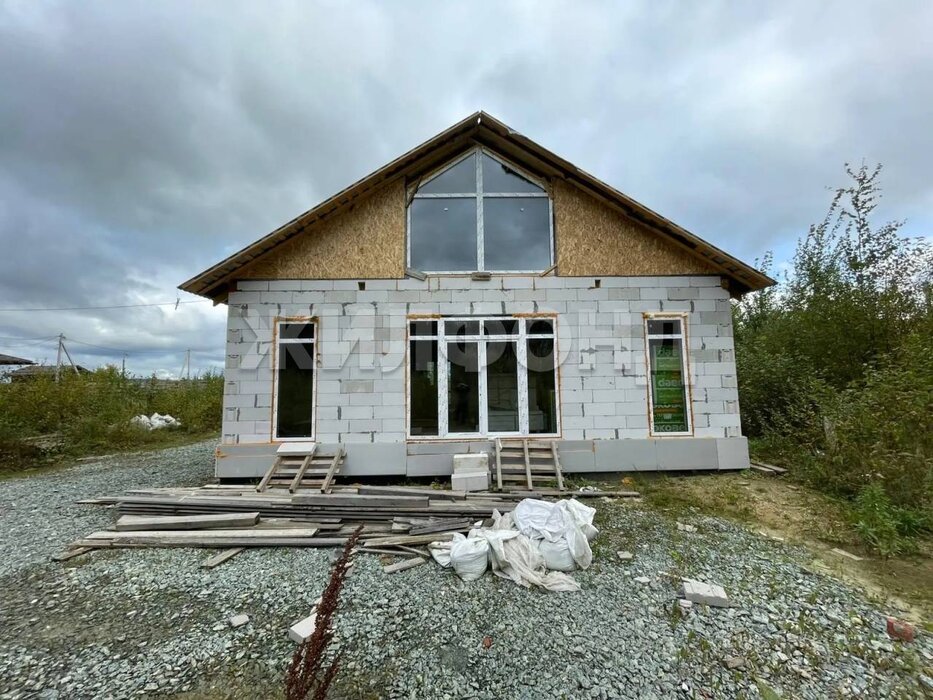 с. Николо-Павловское, ул. Александровсая (городской округ Горноуральский) - фото дома (1)