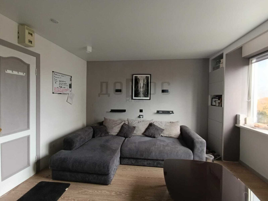 Екатеринбург, ул. Молодежи, 82 (Уралмаш) - фото комнаты (1)