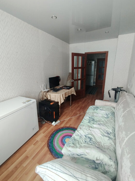 п. Изумруд, ул. Садовая, 5-я,18 (городской округ Малышевский) - фото квартиры (8)