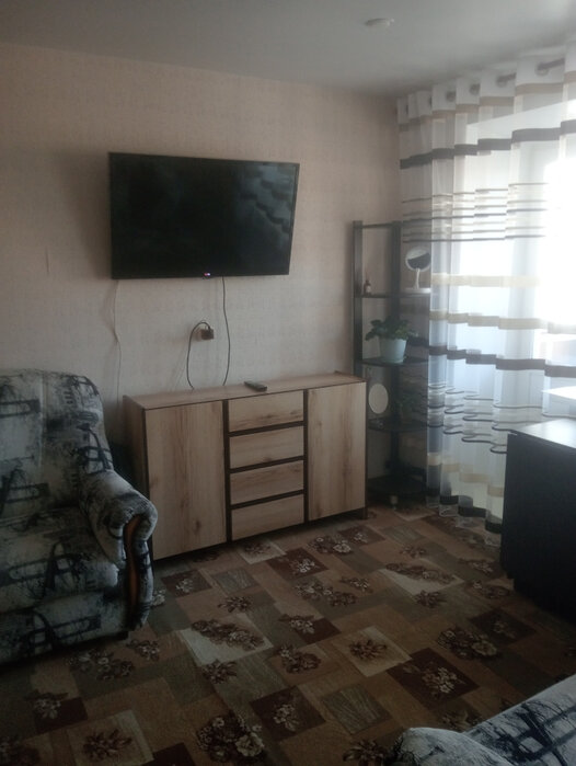 г. Нижний Тагил, ул. Ленинградский, 13 (городской округ Нижний Тагил) - фото комнаты (1)