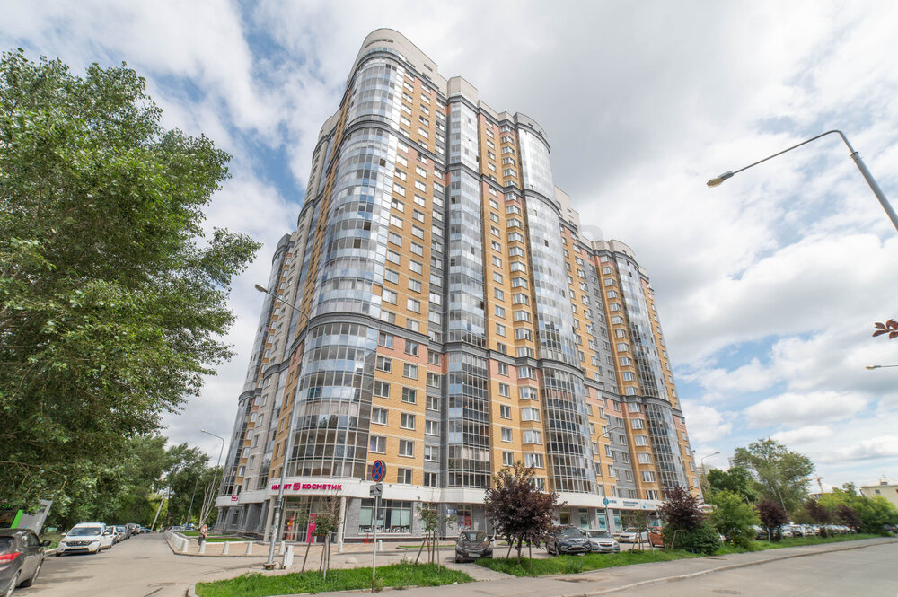 Екатеринбург, ул. Ирбитская, 8 (Пионерский) - фото квартиры (1)