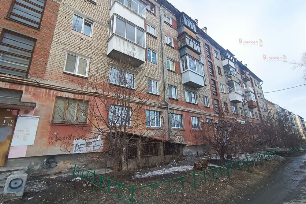 г. Ревда, ул. Цветников, 39 (городской округ Ревда) - фото квартиры (2)