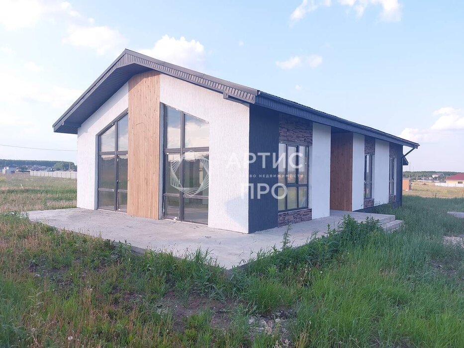 к.п. Александрия, ул. Двадцатая,   (городской округ Белоярский, д. Гусева) - фото дома (2)