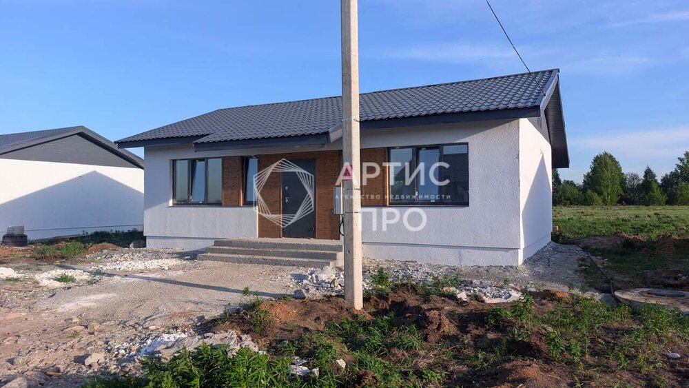 Екатеринбург, ул. 12-й Кианитовый,   (Полеводство) - фото дома (1)