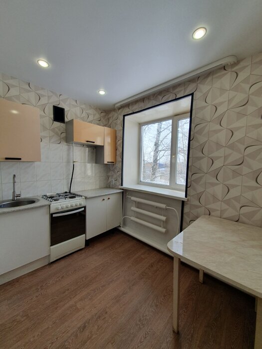 п. Монетный, ул. Горького, 17 (городской округ Березовский) - фото квартиры (1)