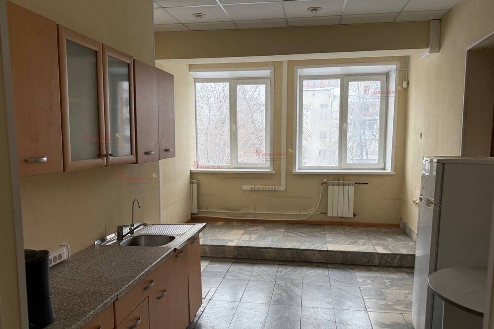 Екатеринбург, ул. Мира, 29а (Втузгородок) - фото офисного помещения (8)