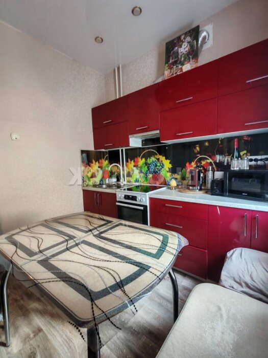 г. Нижний Тагил, ул. Победы, 26 (городской округ Нижний Тагил) - фото квартиры (8)