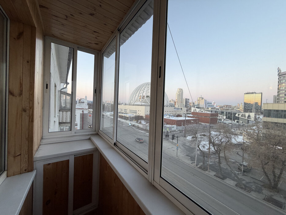 Екатеринбург, ул. 8 Марта, 64 (Центр) - фото квартиры (6)