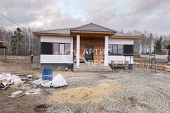 п. Прохладный, ул. Сосновая, 19 (городской округ Белоярский) - фото дома