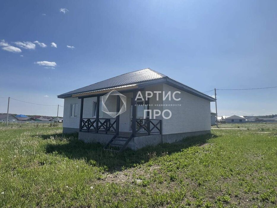 п. Прохладный, ул. Лиственная, 18 (городской округ Белоярский) - фото дома (3)