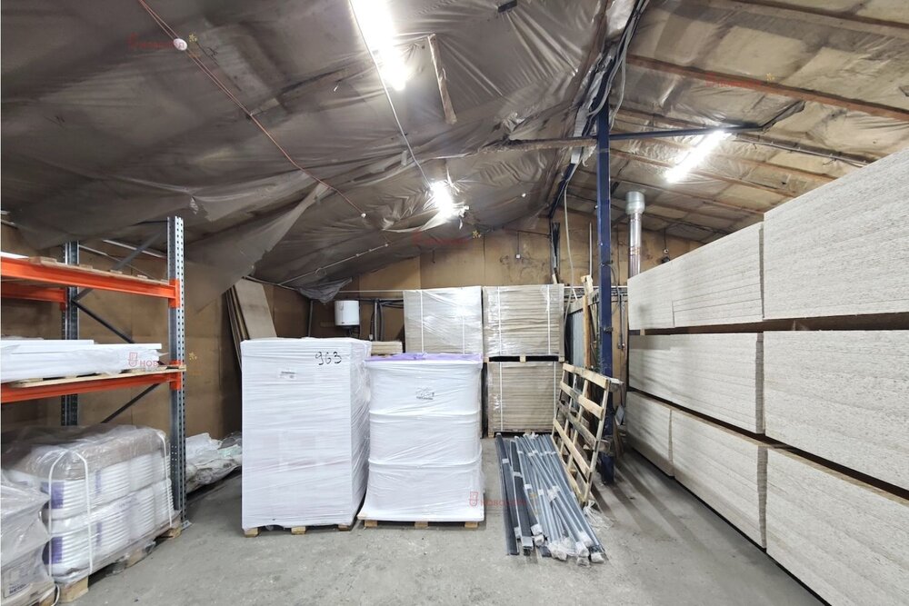 Екатеринбург, ул. Космонавтов, 243 (Эльмаш) - фото склада (3)