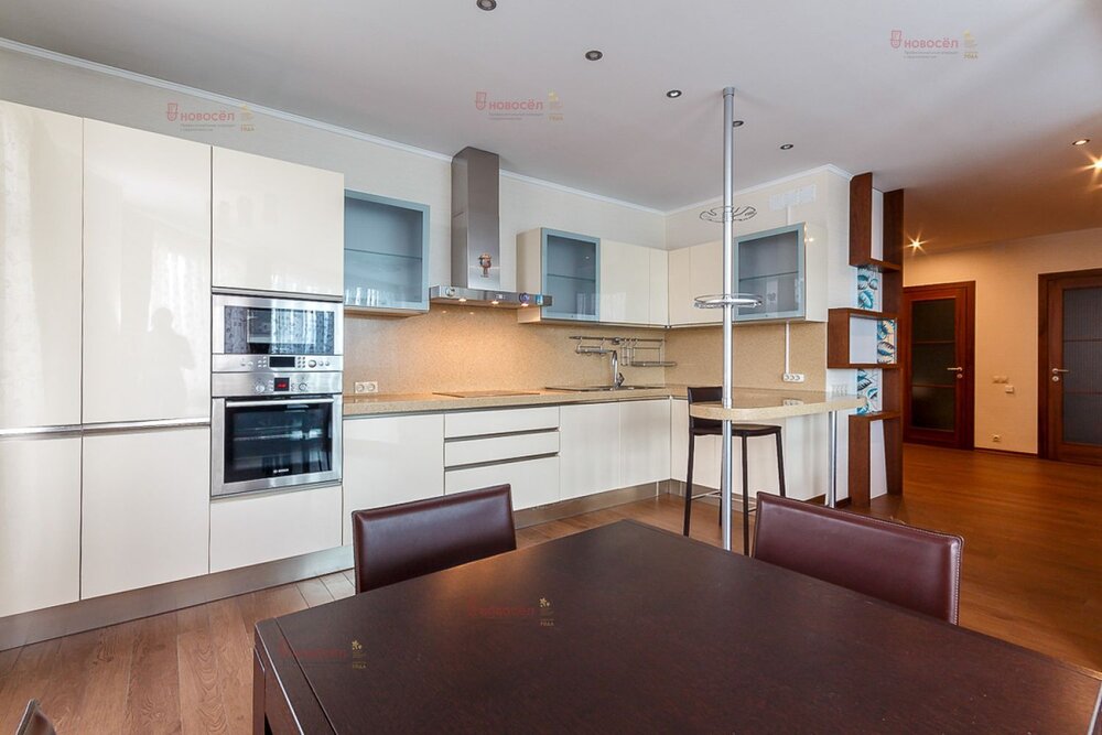 Екатеринбург, ул. Николая Никонова, 8 (Центр) - фото квартиры (6)