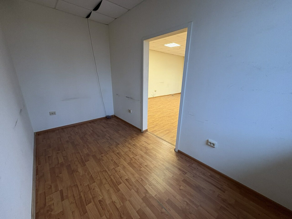 г. Березовский, ул. Орджоникидзе, 17 (городской округ Березовский) - фото торговой площади (8)