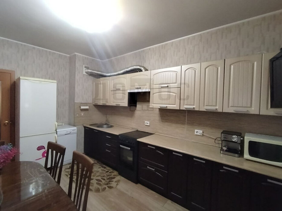 Екатеринбург, ул. Вильгельма де Геннина, 42 (Академический) - фото квартиры (1)