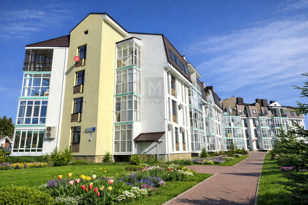 Екатеринбург, ул. Шамарский, 1 (Карасьеозерск) - фото квартиры (1)