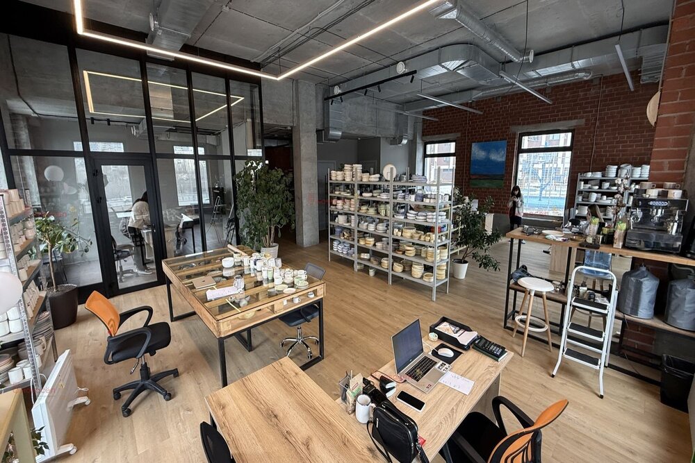 Екатеринбург, ул. Цвиллинга, 7а/3 (Автовокзал) - фото торговой площади (3)