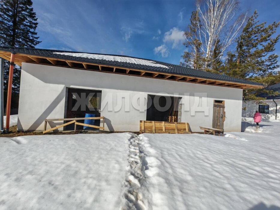 п. Черноисточинск, ул. Ушкова,   (городской округ Горноуральский) - фото дома (1)