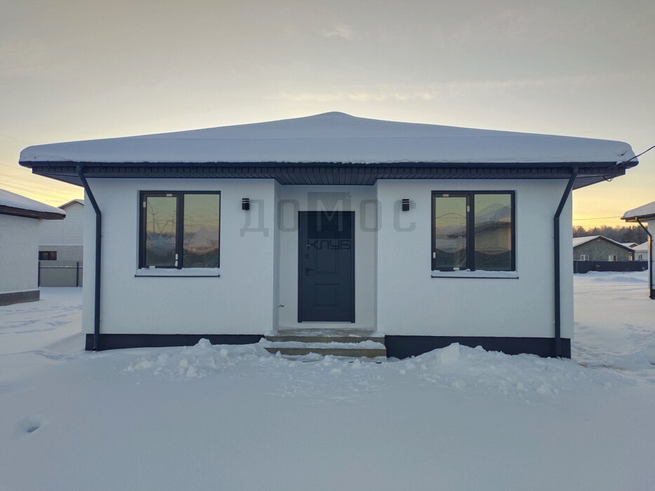 п. Прохладный, ул. Малиновая,   (городской округ Белоярский) - фото дома (1)