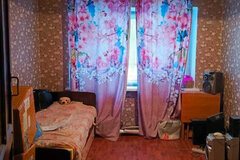 г. Асбест, ул. Челюскинцев, 15 (городской округ Асбестовский) - фото комнаты