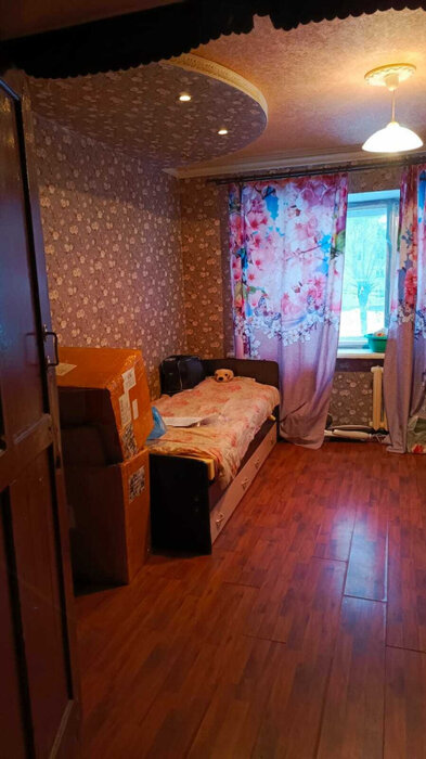 г. Асбест, ул. Челюскинцев, 15 (городской округ Асбестовский) - фото комнаты (5)