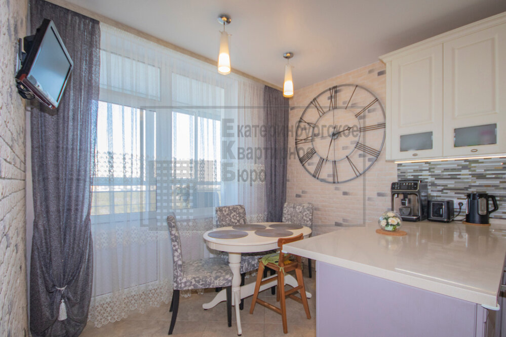 Екатеринбург, ул. Чкалова, 231 (УНЦ) - фото квартиры (3)